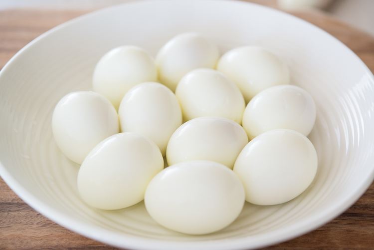 Boiled egg EasytoPeel Eggs The Pioneer Woman