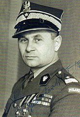 Bolesław Bronisław Duch httpsuploadwikimediaorgwikipediacommonsthu