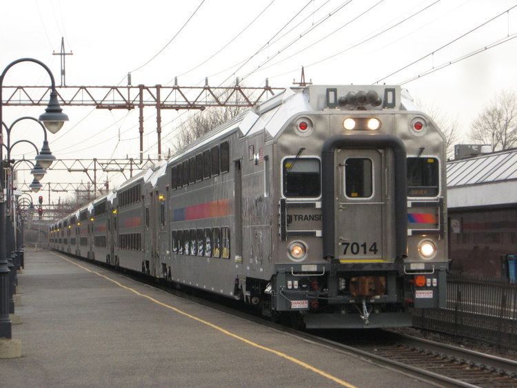 Bombardier MultiLevel Coach