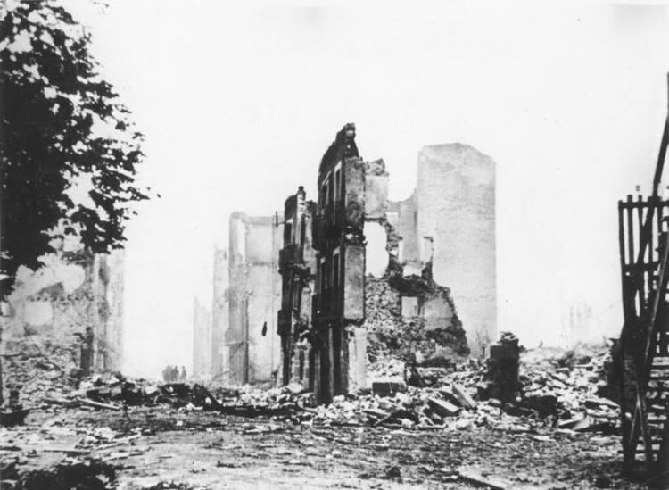 Bombing of Guernica httpsuploadwikimediaorgwikipediacommonscc