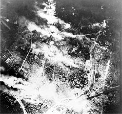 Bombing of Tokyo httpsuploadwikimediaorgwikipediacommonsthu