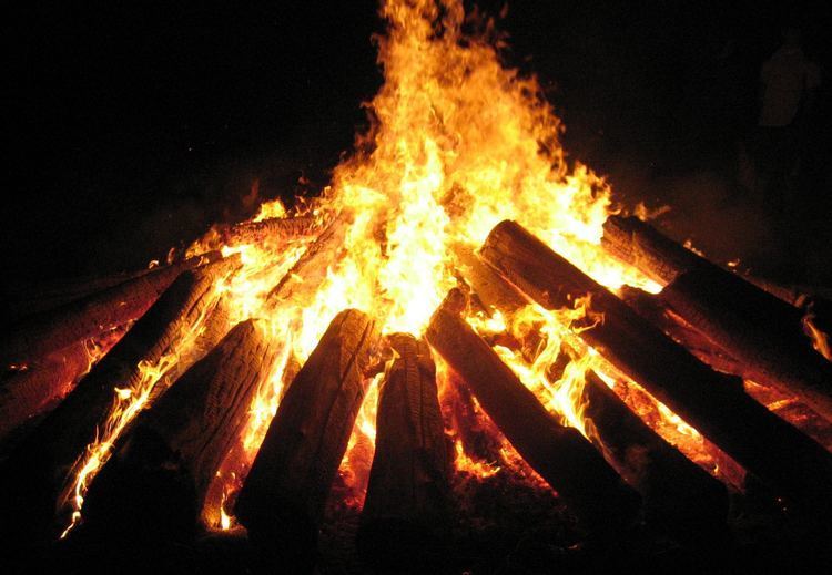 Bonfire Bonfire 2500 slacktivist