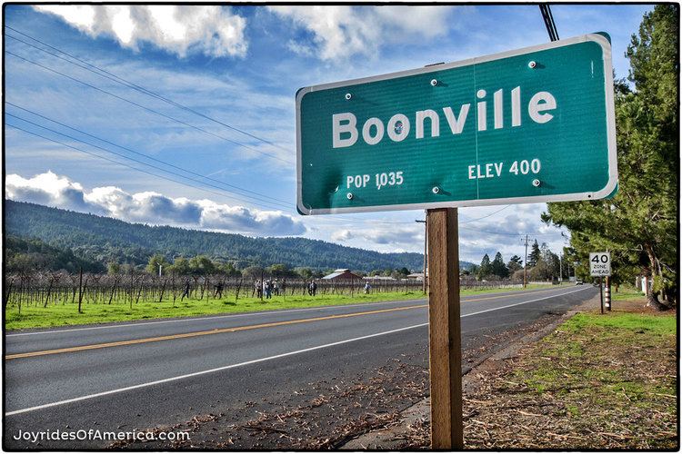 Boonville, California httpsstatic1squarespacecomstatic52296a16e4b