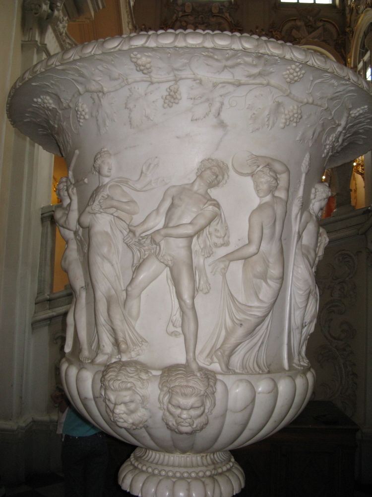 Borghese Vase FileBorghese Vase2Hermitagejpg Wikimedia Commons