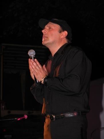 Boris Komitov (singer)