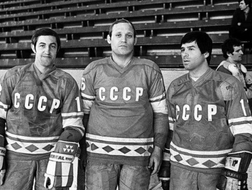 Boris Mikhailov (ice hockey) Boris Mikhailov Vladimir Petrov and Valeri Kharlamov Soviet