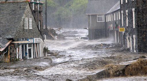 Boscastle flood of 2004 Causes and impact of Flooding MEDC case study 1