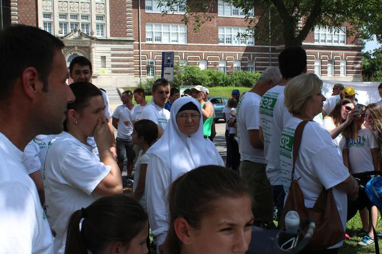 Bosnians The whole country is on life support39 Bosnians on 20th anniversary