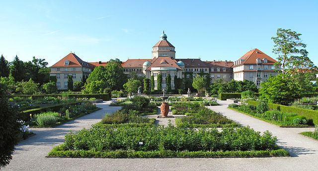 Botanischer Garten München-Nymphenburg MuenchenLese Botanischer Garten MnchenNymphenburg