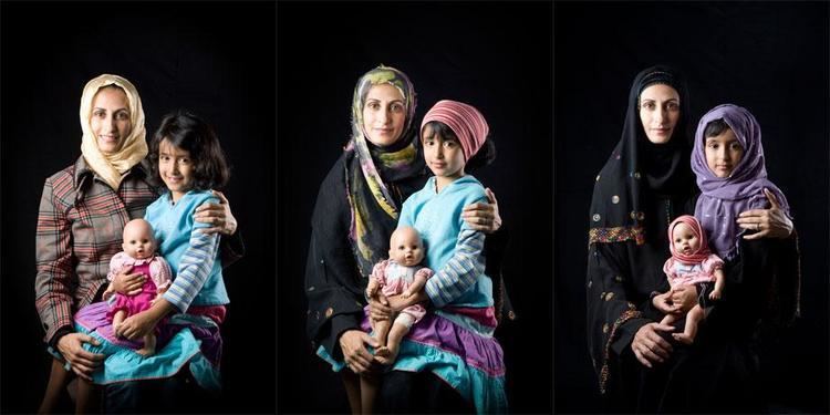 Boushra Almutawakel Boushra Almutawakel Photographing variations of the veil