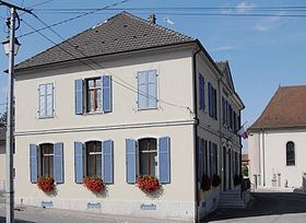 Bouxwiller, Haut-Rhin httpsuploadwikimediaorgwikipediacommonsthu