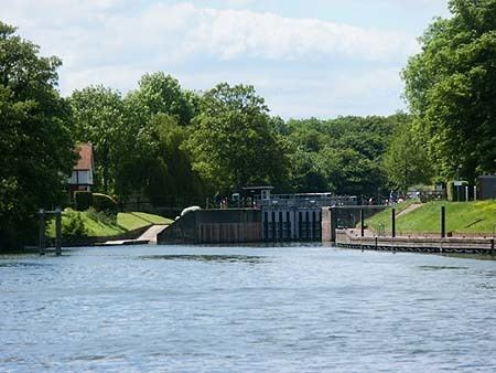 Boveney Lock River Thames WindsorMaidenhead Section