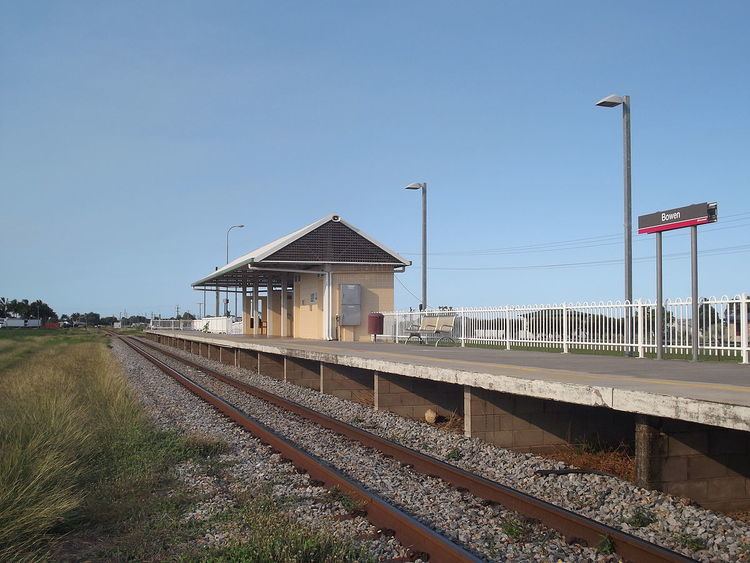 Bowen railway station