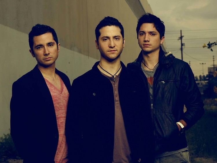 Boyce Avenue Live Review Youtube39s Boyce Avenue know how to play IRL