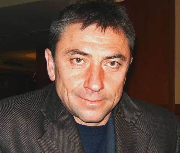 Bozhidar Iskrenov 