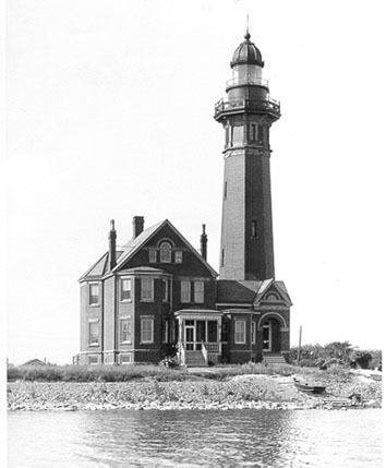 Braddock Point Light