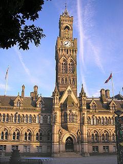 Bradford City Hall httpsuploadwikimediaorgwikipediacommonsthu