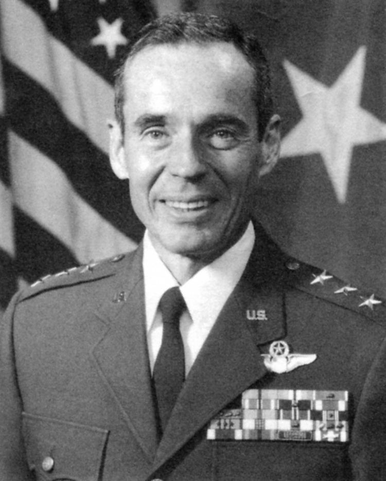 Bradley C. Hosmer LIEUTENANT GENERAL BRADLEY C HOSMER US Air Force Biography