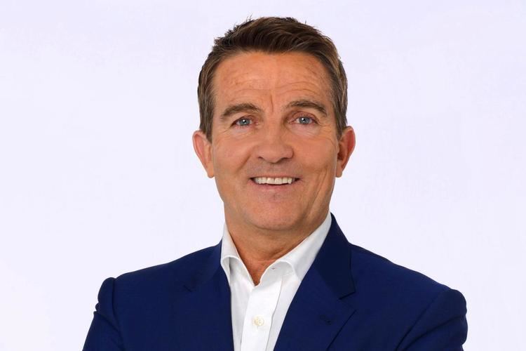 Bradley Walsh Who is Bradley Walsh Cash Trapped and The Chase presenter on ITV