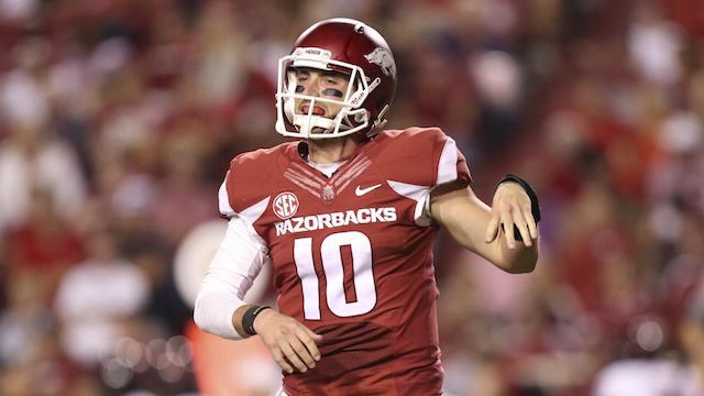 Brandon Allen (American football) Arkansas Razorbacks QB Brandon Allen Will Amaze In 2015