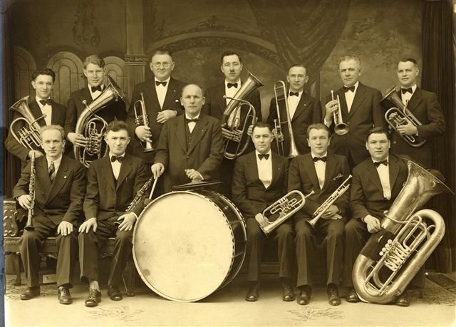 Brass band - Wikipedia