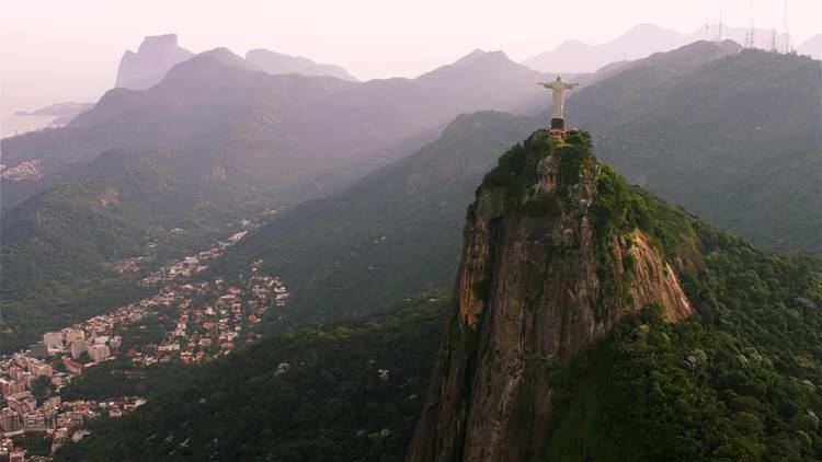 Brazilian Highlands Cristo Redentor and the Brazilian Highlands from a Helicopter YouTube
