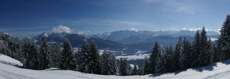 Bregenz Forest Mountains httpsuploadwikimediaorgwikipediacommonsdd