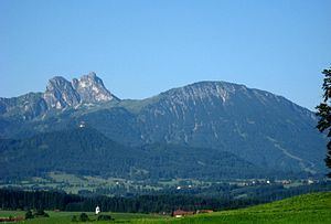 Breitenberg (Tannheim Mountains) httpsuploadwikimediaorgwikipediacommonsthu