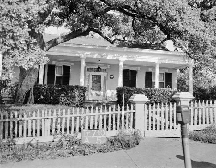 Bremond Block Historic District (Austin, Texas) BREMOND BLOCK HISTORIC DISTRICT The Handbook of Texas Online