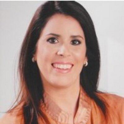 Brenda López de Arrarás httpspbstwimgcomprofileimages3355514896bc