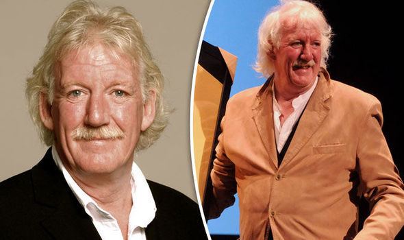 Brendan Healy (comedian) Brendan Healy dead Newcastle comedian loses battle with cancer at