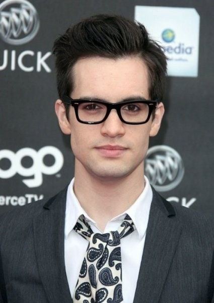 Brendon Urie Brendon Urie Height Weight Body Statistics Healthy Celeb