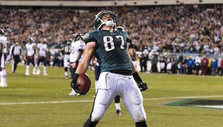 Brent Celek Brent Celek Loves Pure Barre and Yoga Surprised Be