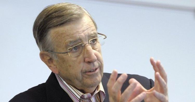 Brent Musburger Brent Musburger39s Contract is Expiring Would ESPN Replace