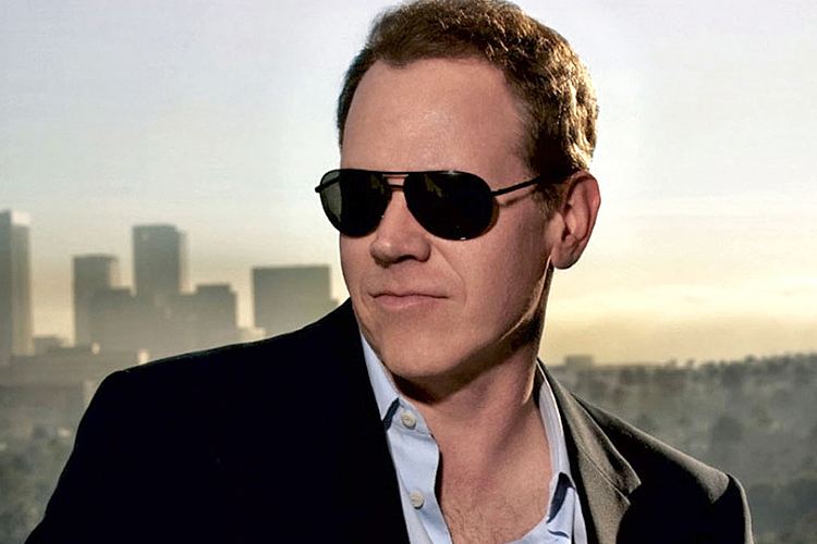 Bret Easton Ellis Bret Easton Ellis is in the Salon Program at Art Basel