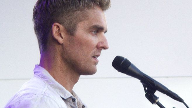 Brett Young (singer) Brett Young New Music And Songs