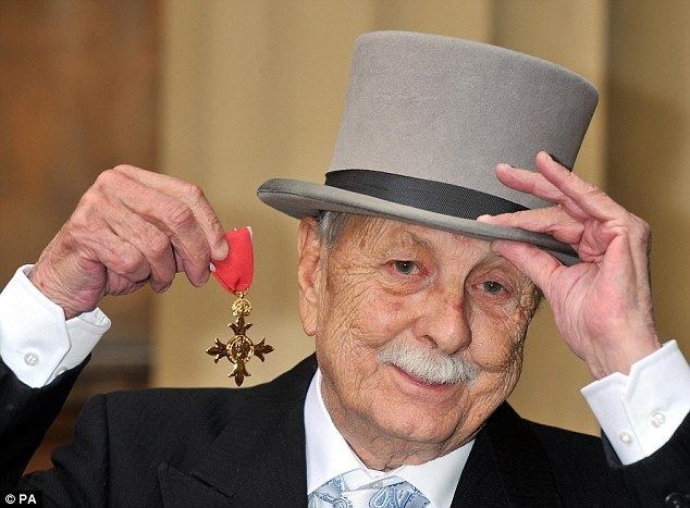 Brian Clemens Brian Clemens dies aged 83 Daily Mail Online