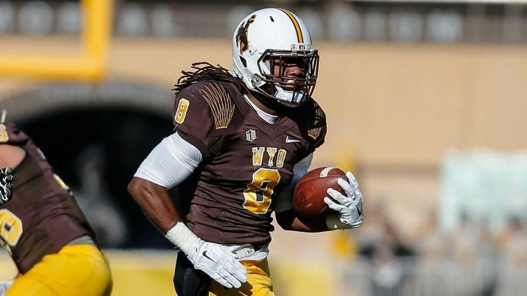 Brian Hill (American football) Wyoming RB Brian Hill Breaks Record In Style CampusInsiders YouTube
