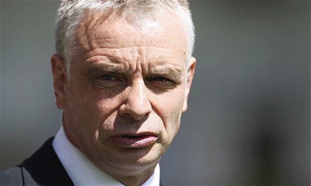 Brian Noble (rugby league) Rugby league Brian Noble and James Lowes are struggling