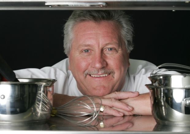 Brian Turner (chef) Video TV chef Brian Turner returns to Leeds college roots