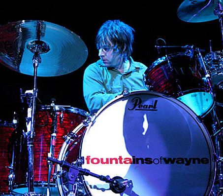 Brian Young (drummer) Drummerszone artists Brian Young