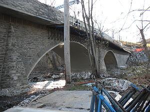 Bridge in East Fallowfield Township (Mortonville, Pennsylvania) httpsuploadwikimediaorgwikipediacommonsthu