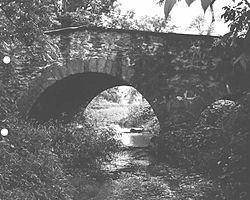 Bridge in Williams Township httpsuploadwikimediaorgwikipediacommonsthu