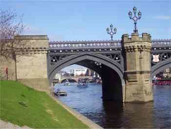 Bridges of York Bridges of York Ouse Bridge Lendal Bridge and Skeldergate Bridge