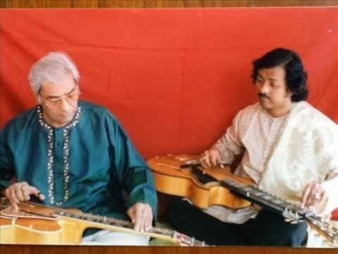 Brij Bhushan Kabra PtBrij Bhushan Kabraexponent of slide guitar with his disciple