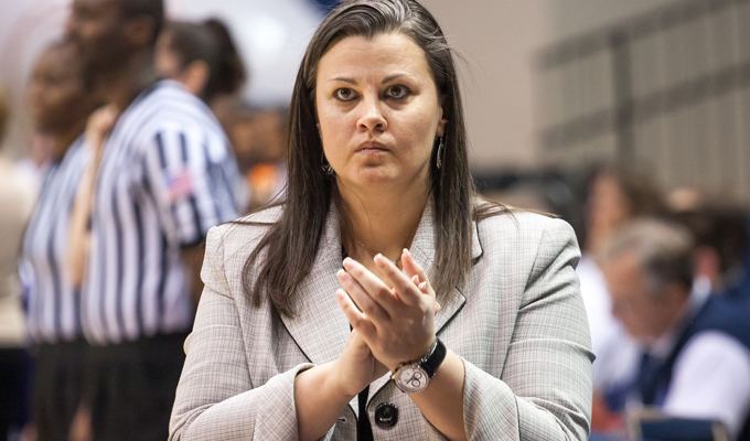 Brittney Ezell ETSUBucscom ETSU seeks TBR approval to make Ezell womens hoops coach