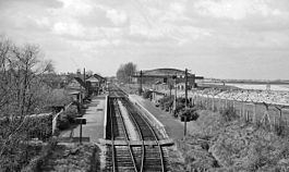 Brize Norton and Bampton railway station httpsuploadwikimediaorgwikipediacommonsthu