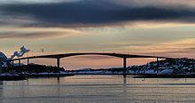 Brønnøysund Bridge httpsuploadwikimediaorgwikipediacommonsthu