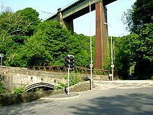 Broadbottom Viaduct httpsuploadwikimediaorgwikipediacommonsthu