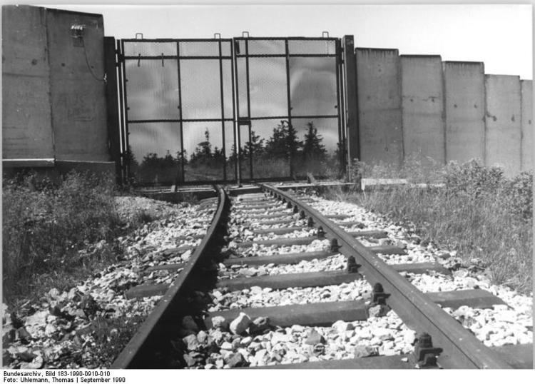 Brocken Railway httpsuploadwikimediaorgwikipediacommonsaa